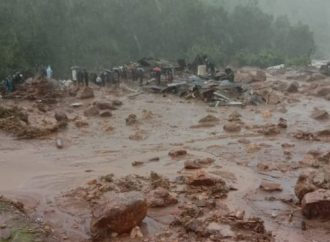 India landslide : Dozens feared dead after flooding in Kerala