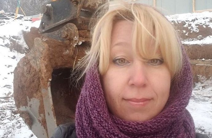 Russian journalist dies after setting herself on fire