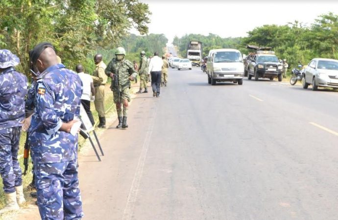 MACHETE THUGS KILL A POLICEMAN AT GULU-KAMPALA ROAD CHECK POINT.