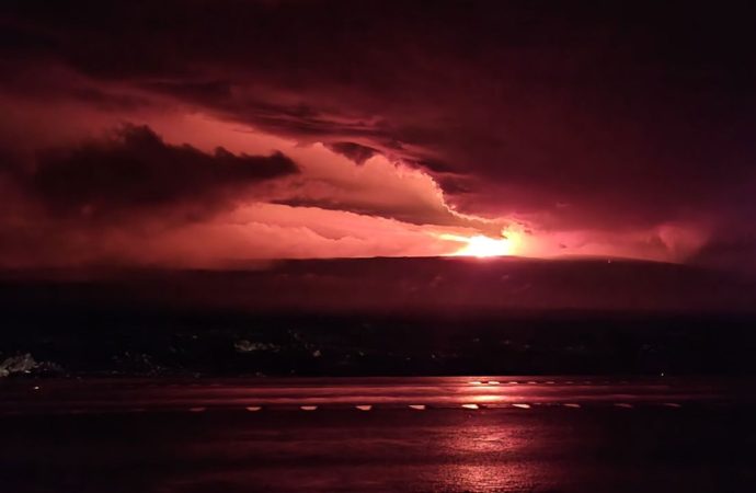 Mauna Loa Erupts Again Since 1984.