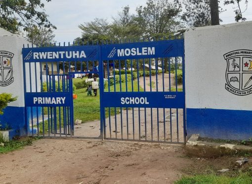 Head Teacher Locked outside Office By Irate Parents.